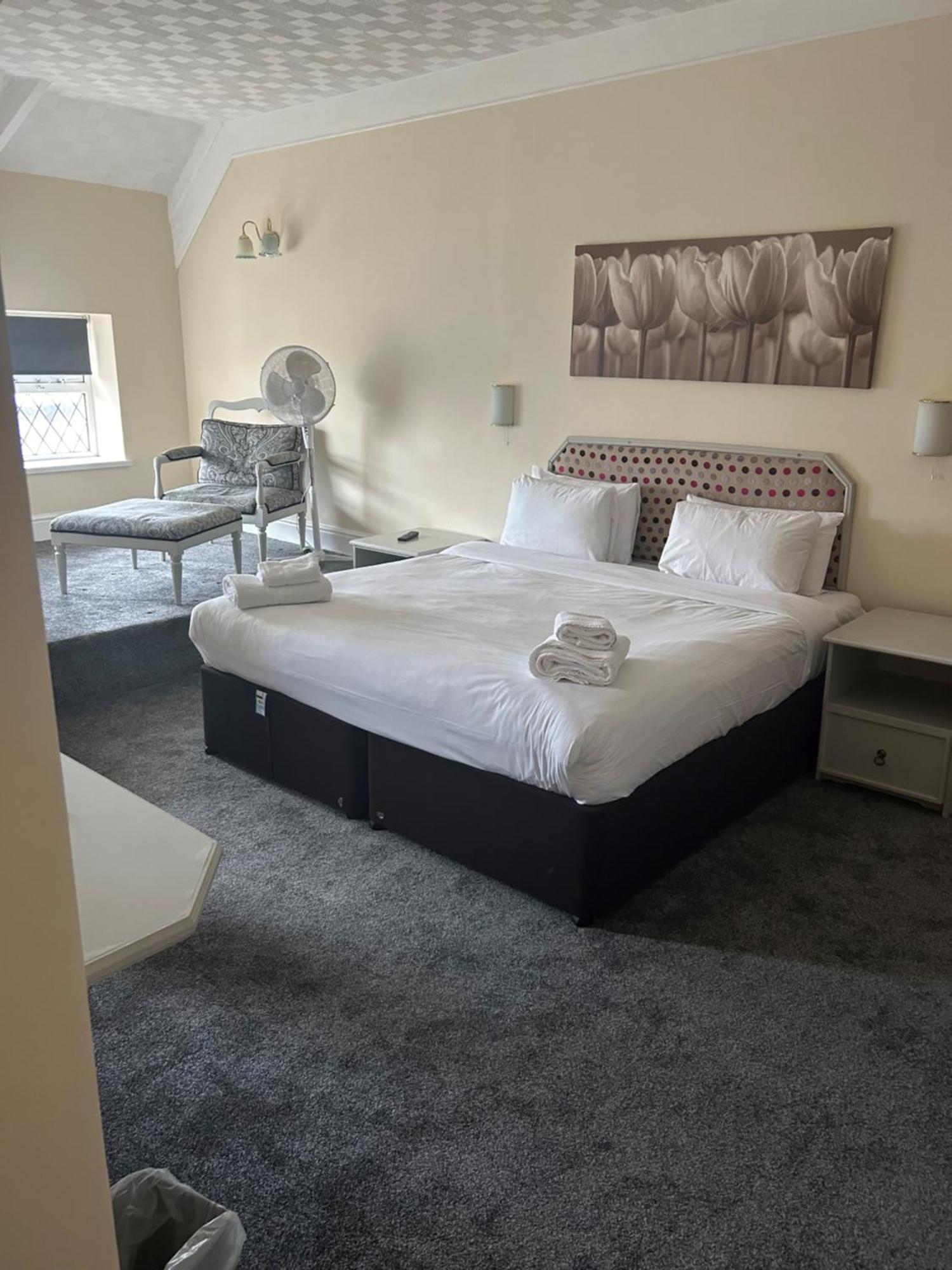 Hotel The Grand Port Talbot