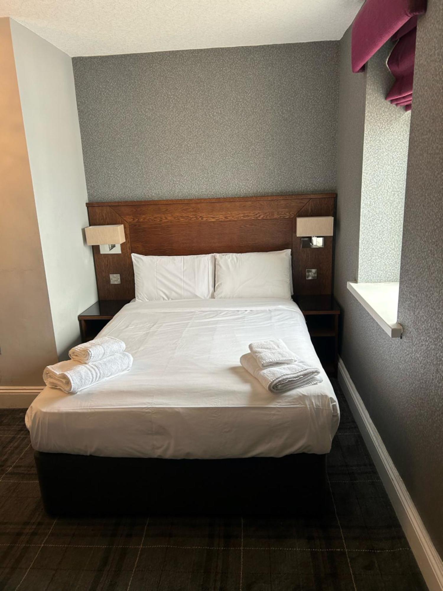 Hotel The Grand Port Talbot
